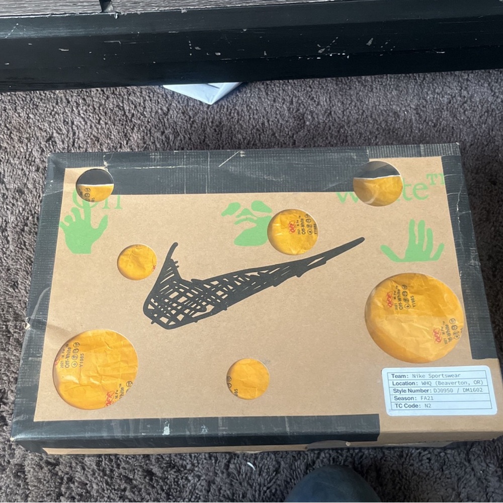 Off white lot 50/50 dunks